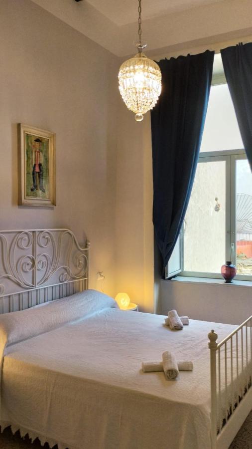 B&B Palazzo Carafa Di Montorio Napoli Eksteriør billede